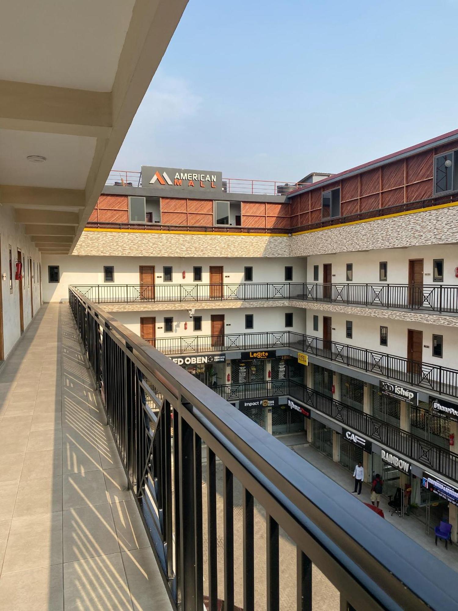 American Mall Accra Exteriör bild